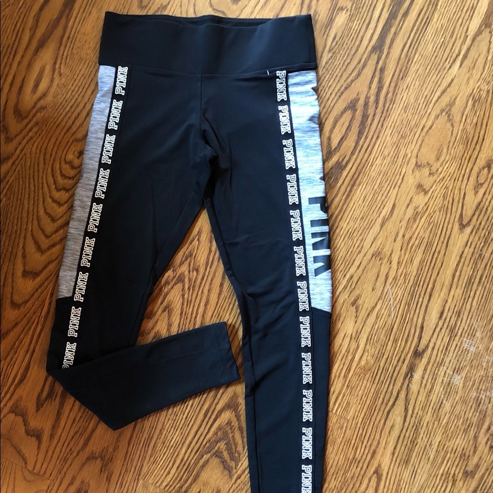black Victoria secret pink ultimate leggings in small